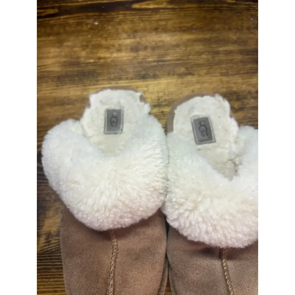 Ugg Brown Slippers Size 4‎